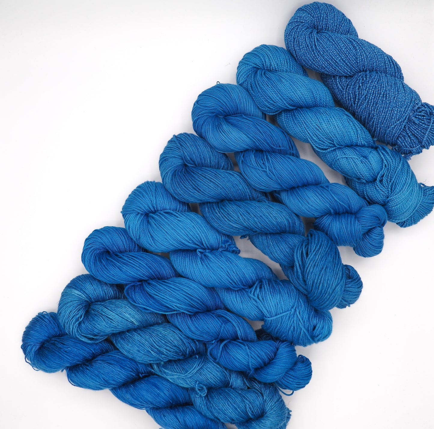 Jinx  - *Please allow 4-6 weeks for dyeing*
