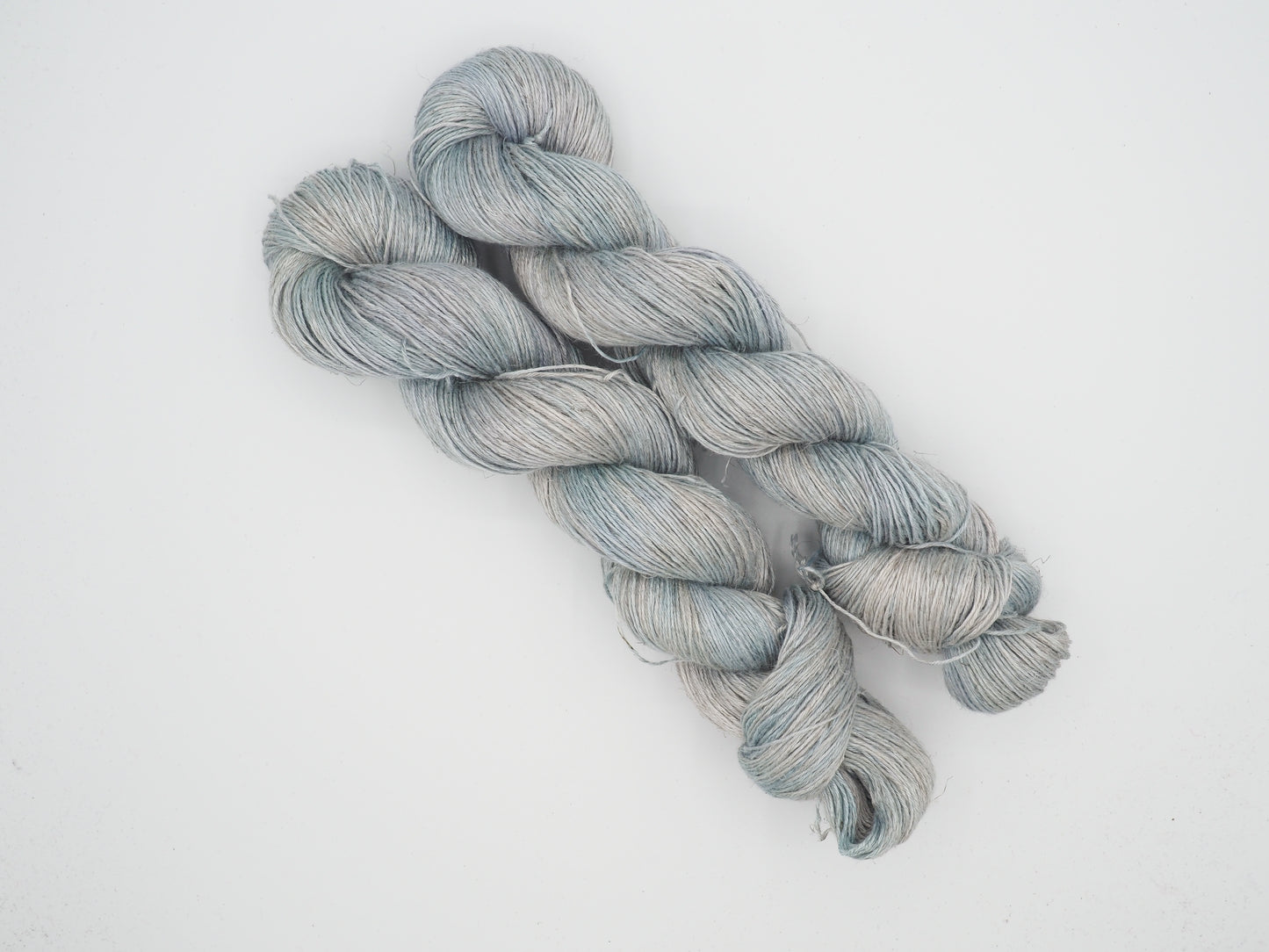 Aquarius - Bamboo/Linen Fingering